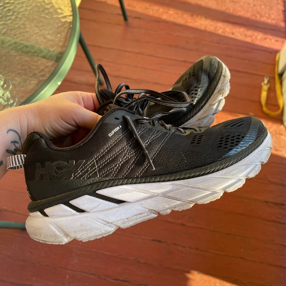 HOKA Clifton 6